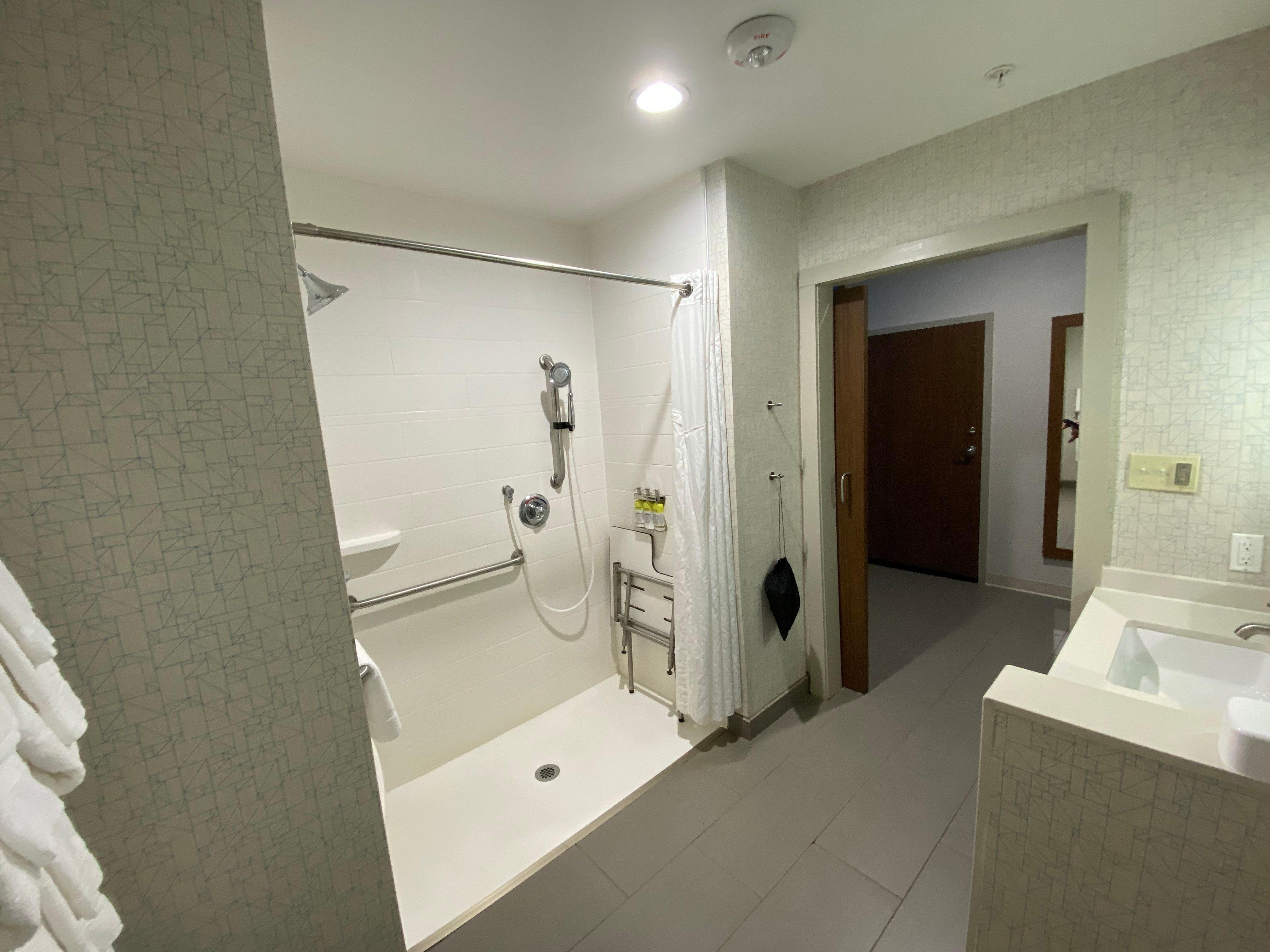 Holiday Inn Express & Suites Pineville-Alexandria Area Eksteriør bilde