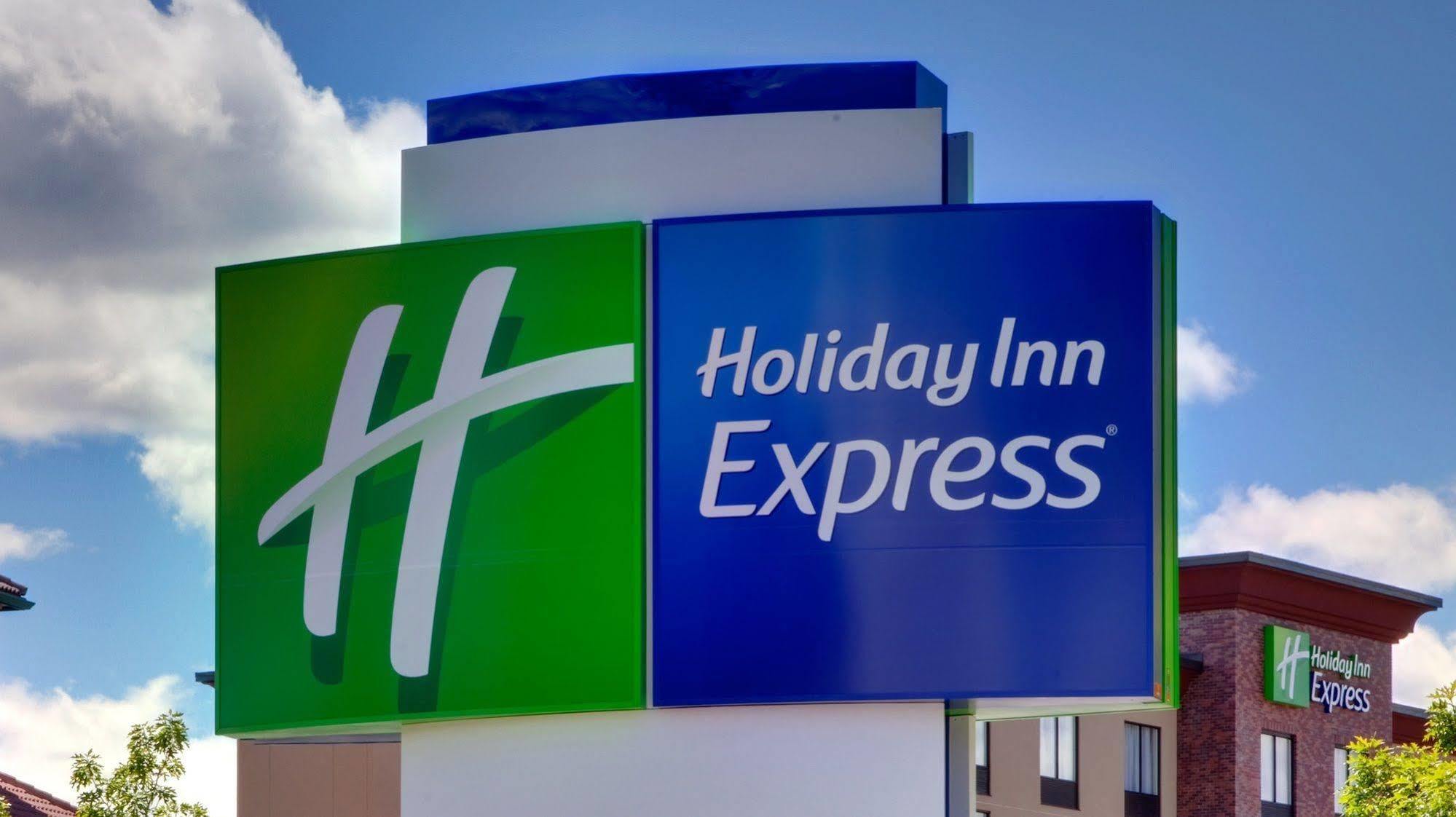 Holiday Inn Express & Suites Pineville-Alexandria Area Eksteriør bilde